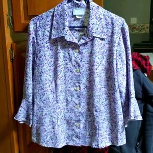 Ladies 3/4 sleeve blouse